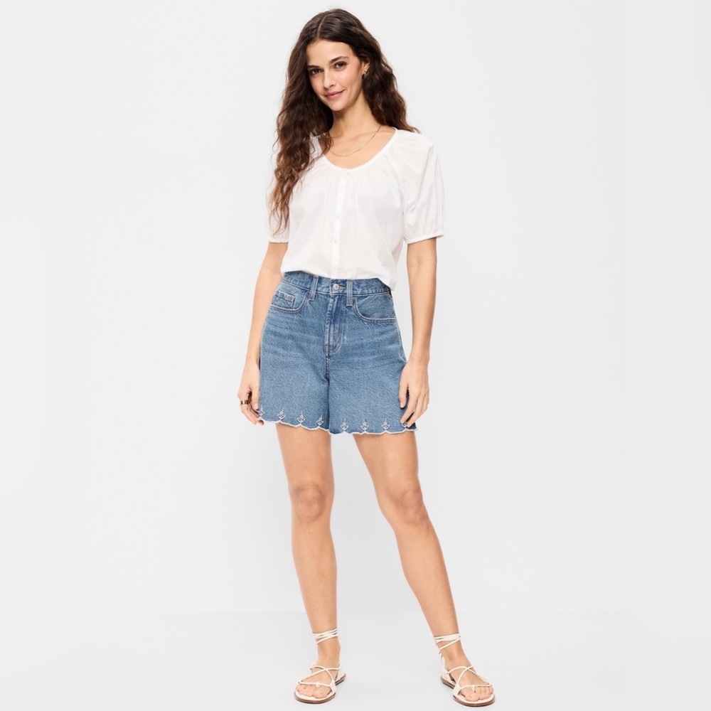 NWT~OLD NAVY High-Waisted Baggy Jean Shorts 5-inch inseam SIZE 10